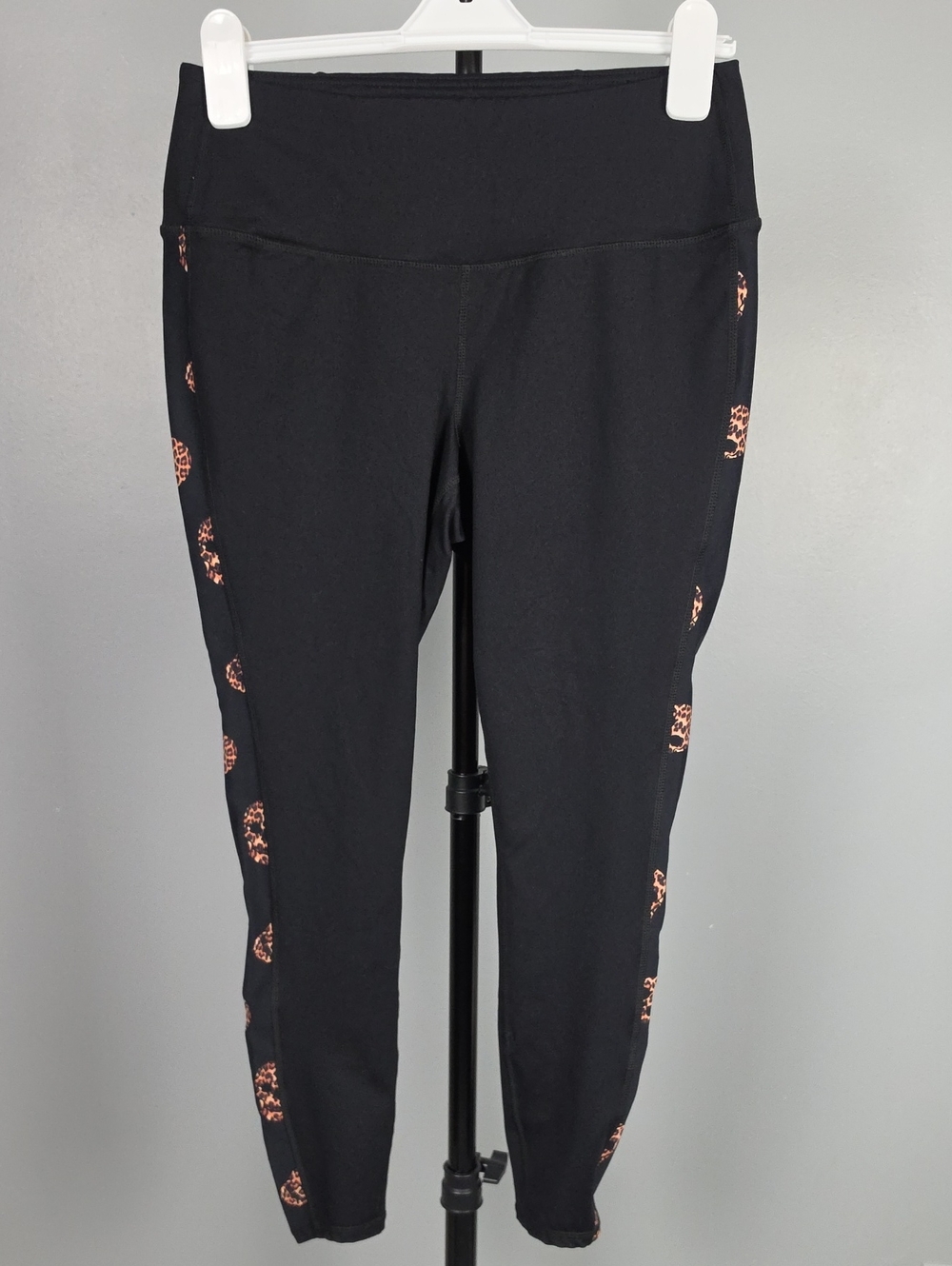 Torrid Black Leggings with Leopard Print Side  Stripe- Size 0 (L / 12) EUC